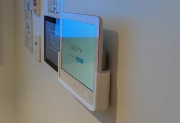 Cisco Touch 10 compatible Wall Mount - Image 4