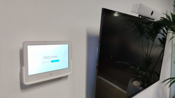 Cisco Touch 10 compatible Wall Mount - Image 2